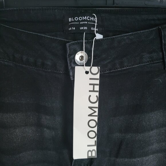 BloomChic Woman's Black Jeans - Picture 3 of 6